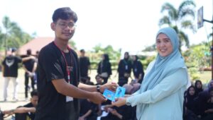 Family Gathering PI SENANG Vol. 1:PENDIDIKAN INFORMATIKA SILATURAHMI ENTERTAINMENT NETWORKING ANTAR GENERASI